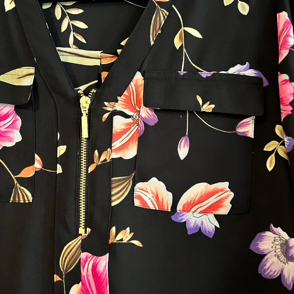 Express Floral Two Pocket Front Zip Shirt- Extra Small/Petit - Picture 4 of 9